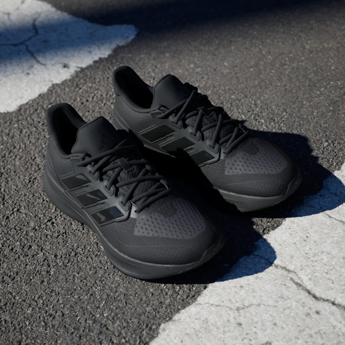 ADIDAS ULTRABOUNCE 2