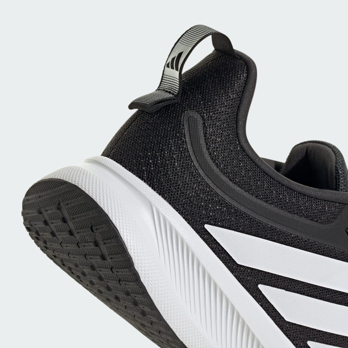 ADIDAS RUNBLAZE M