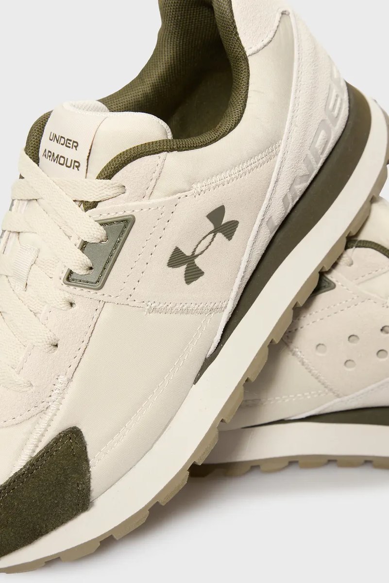 UA ESSENTIAL RUNNER